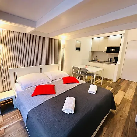 Elly Modern Oldtown Apartments Prague Exterior photo