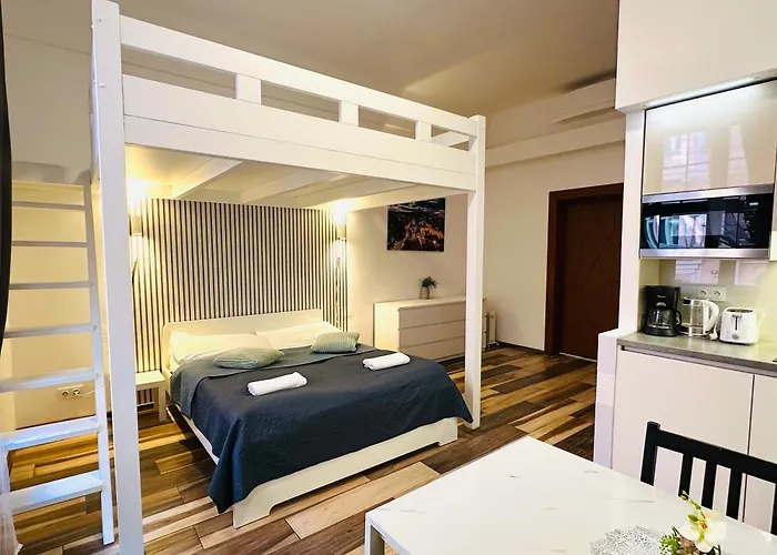 Elly Modern Oldtown Apartments